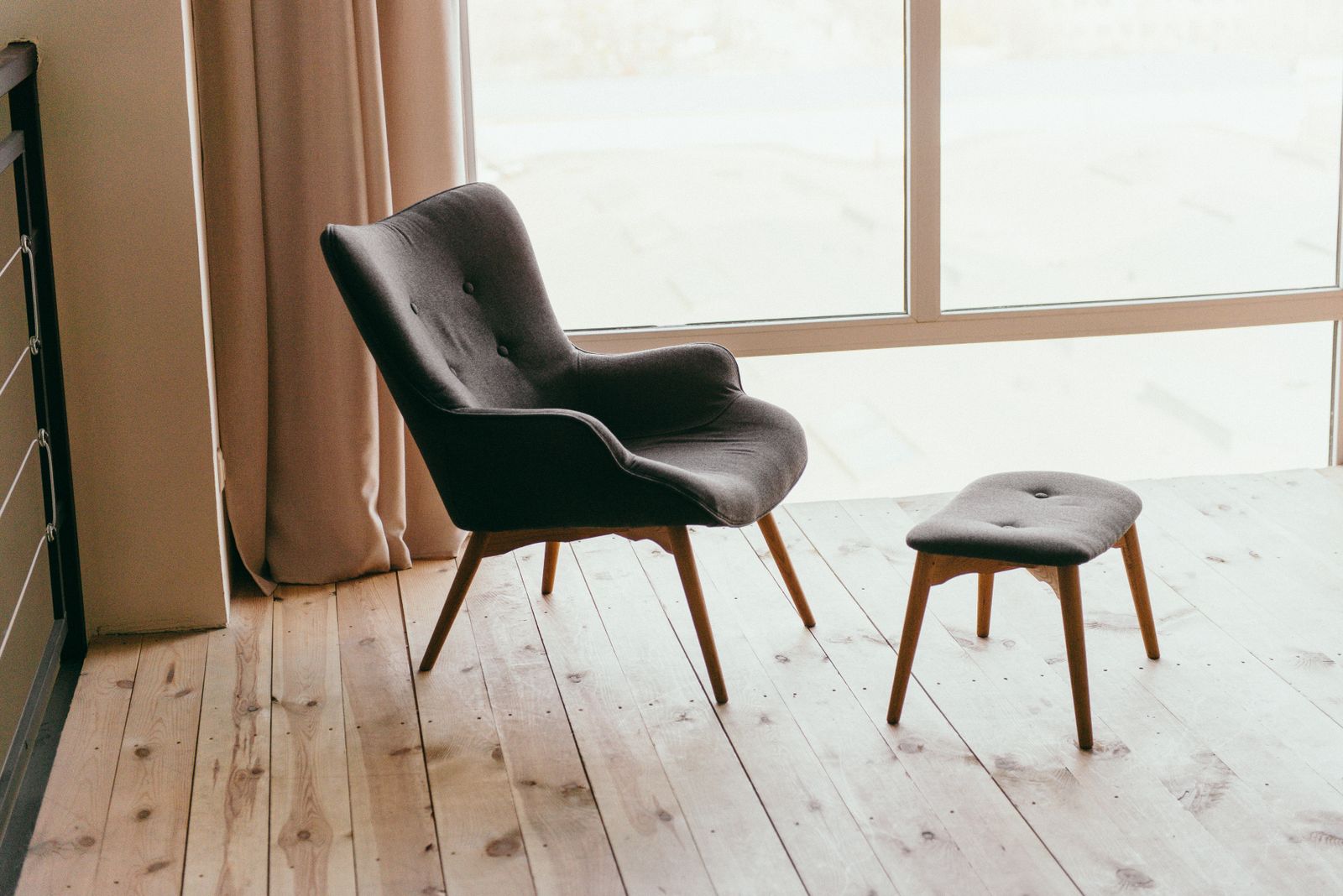 Chairs & Recliners